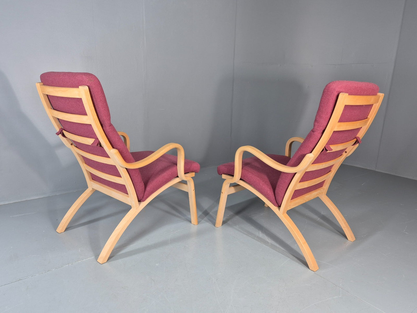 2 Stouby Bentwood Lounge Chairs Mauve Wool 1980s Retro MCM EB11349 MBEN9