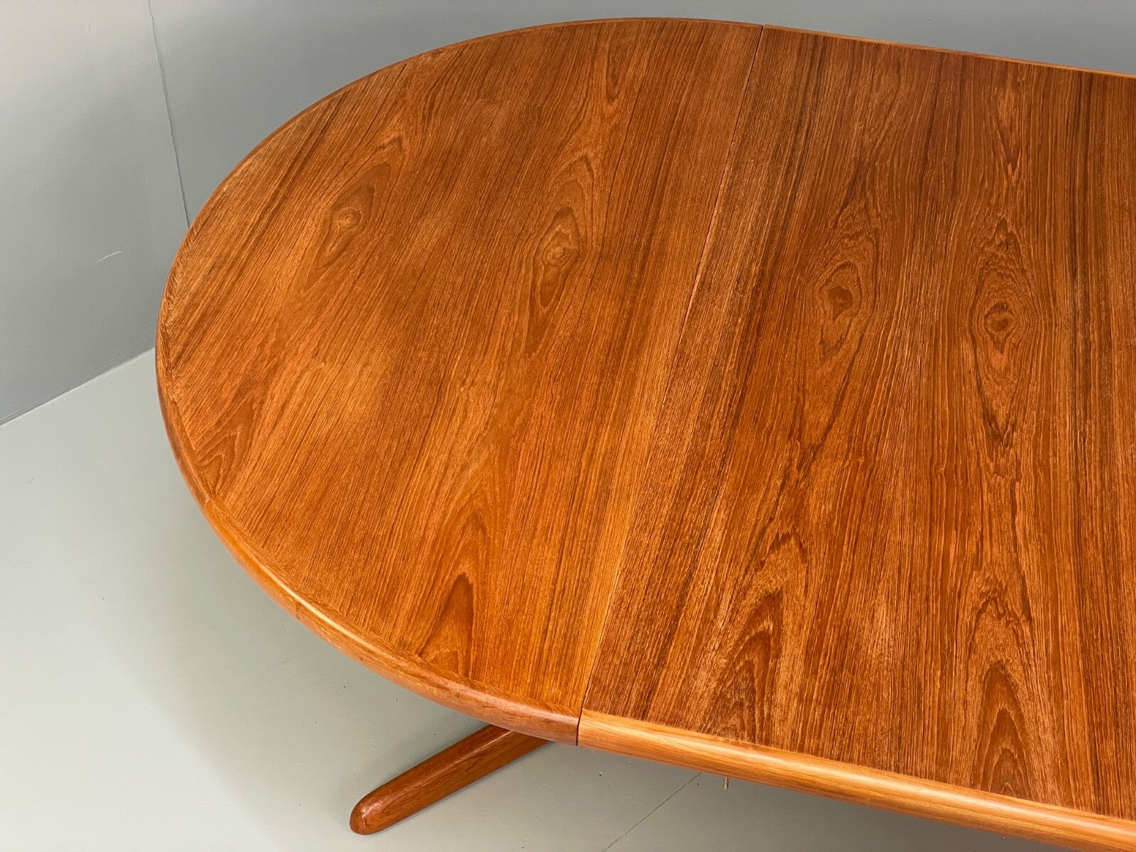 Teak Extending Round Dining Table Vintage Danish Skovby Retro 1970s EB9754 MWOO - UKDK FURNITURE