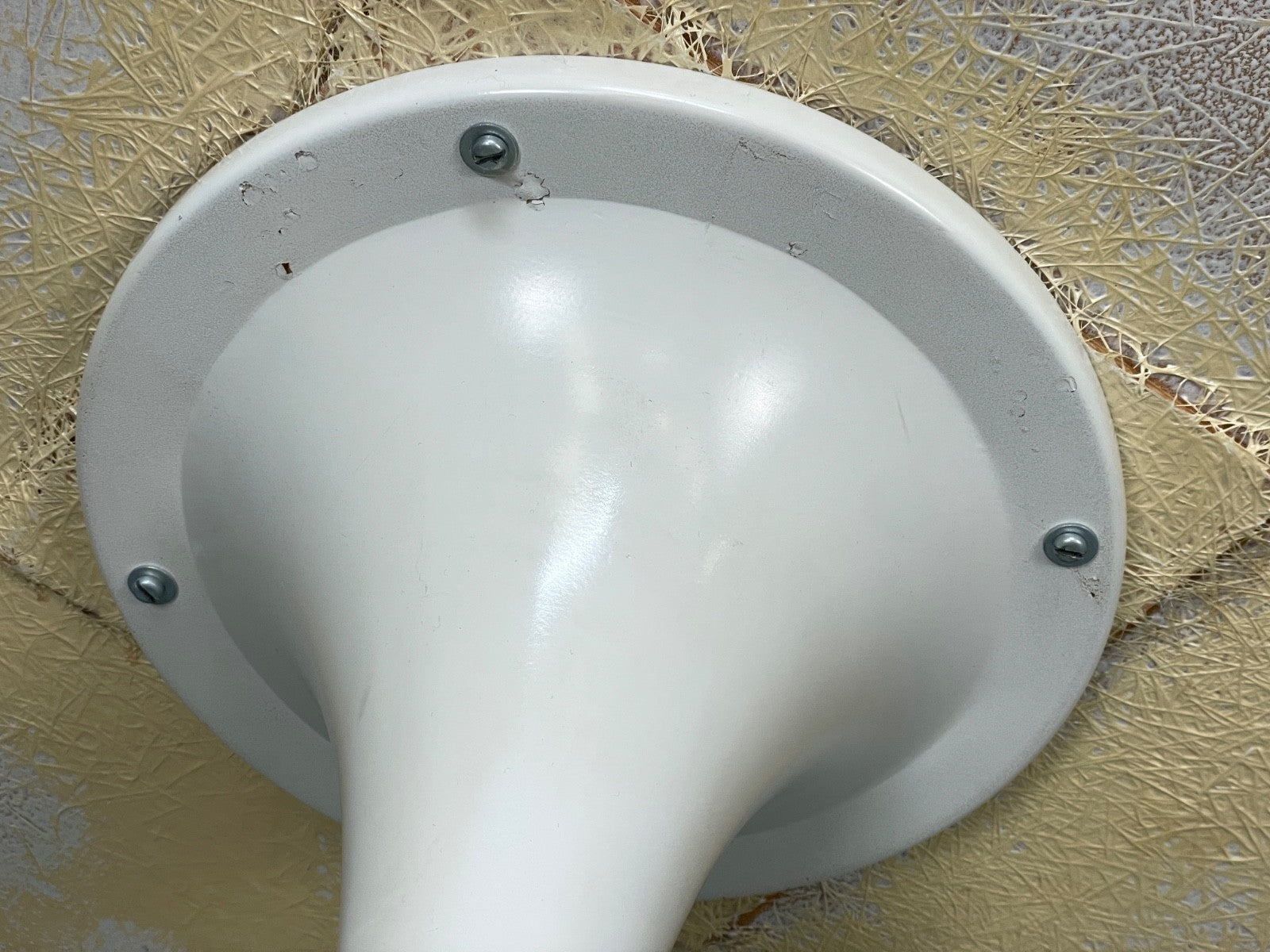 Vintage Round Coffee Table White Fibreglass 1970s Tulip Style EB11237 MWOO16