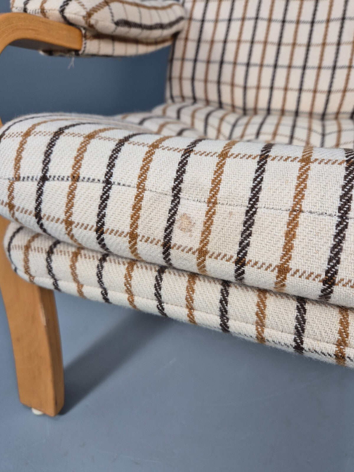 Vintage Danish Bentwood Lounge Chair Cream Wool Upholstery 1980s MCM EB9246 MBEN - UKDK FURNITURE