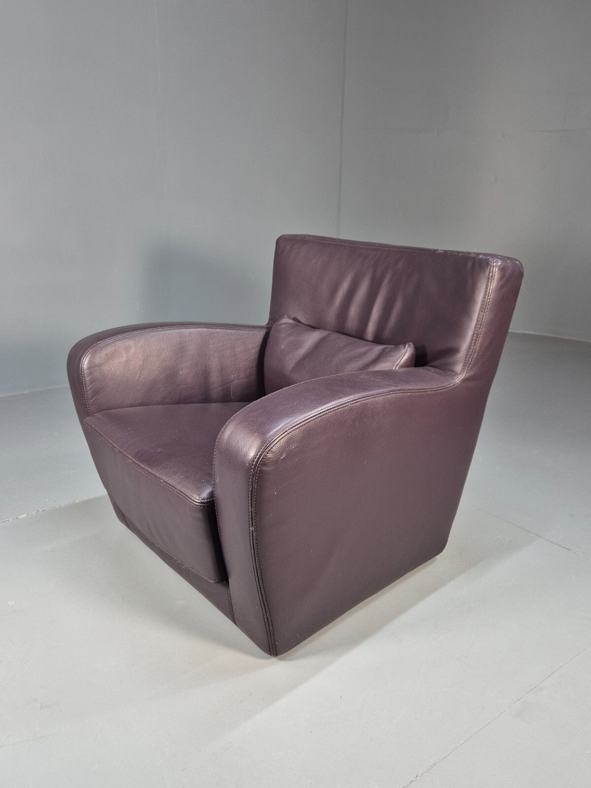 A Vintage Ligne Roset Jonathan Burgundy Leather Club Chair EB9458 MNOR - UKDK FURNITURE