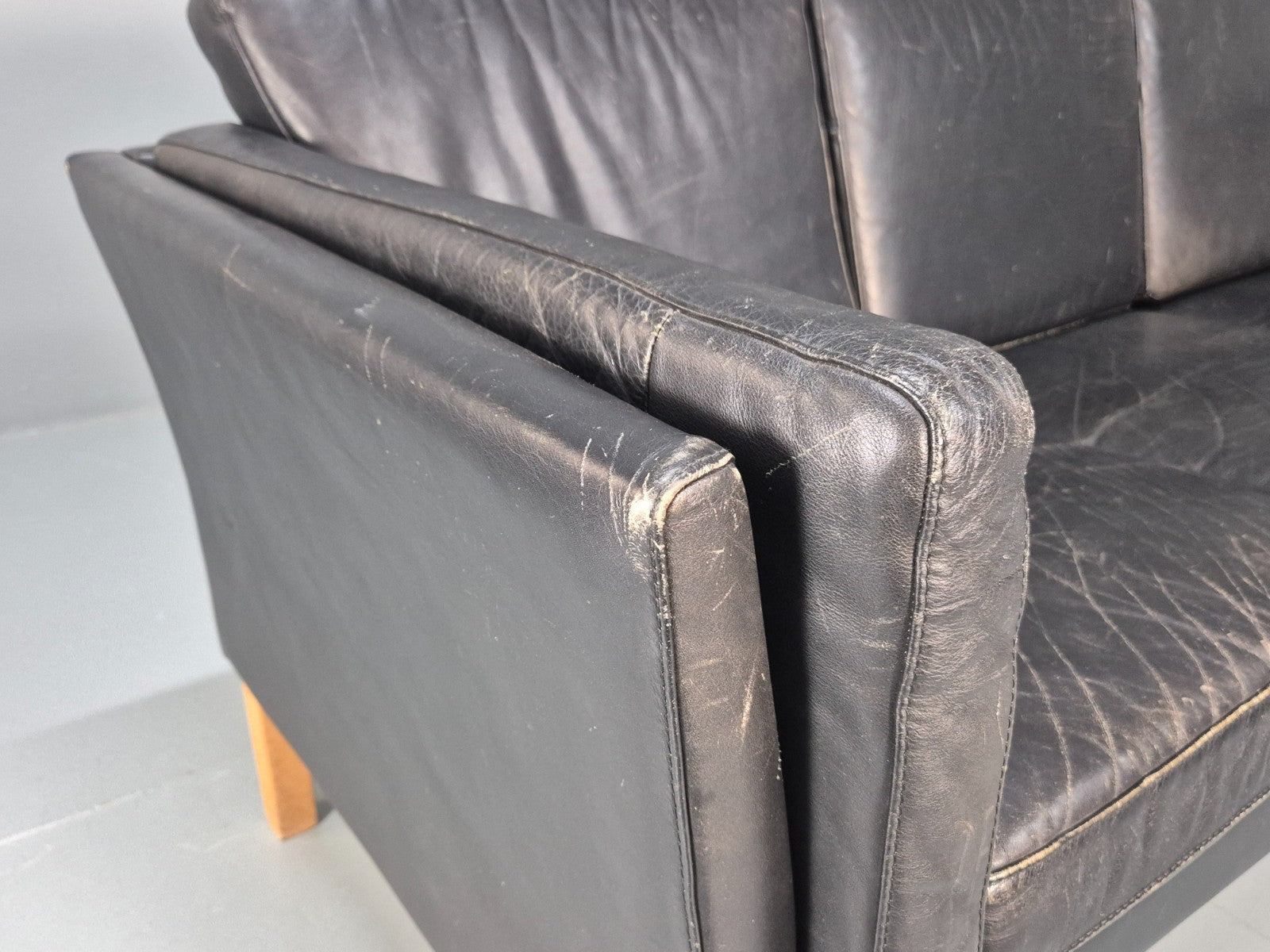 Vintage 3 Seat Sofa Danish Black Leather Mid Century Retro 1980s EB10073 M3SS15