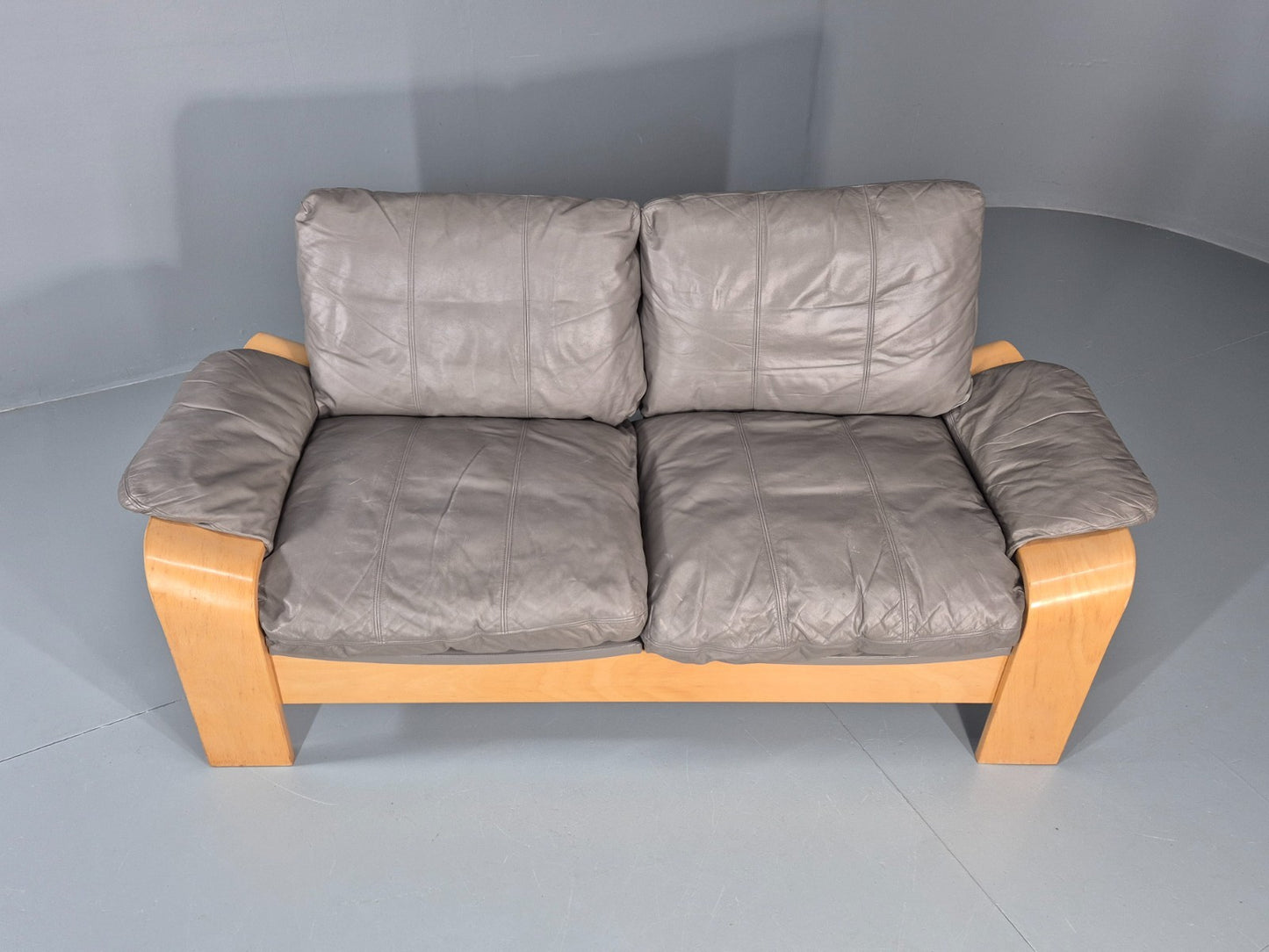 Two Seater Vintage Settee Bentwood and Grey Leather 1980s Retro MCM EB11390 M2SS3