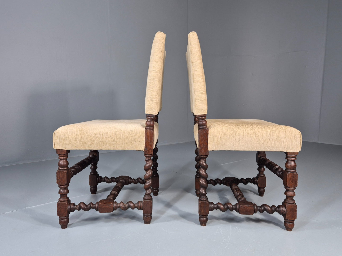 2 Baroque Dining Chairs in Oak Barley Twist H Stretchers Antique EB11425 VDIN7