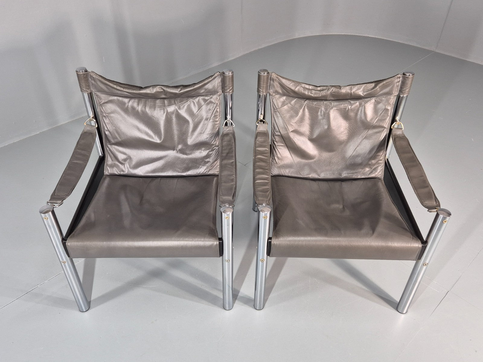 2 Vintage Leather and Chrome Lounge Chairs Safari by Borje Johanson EB11287 MNOR2