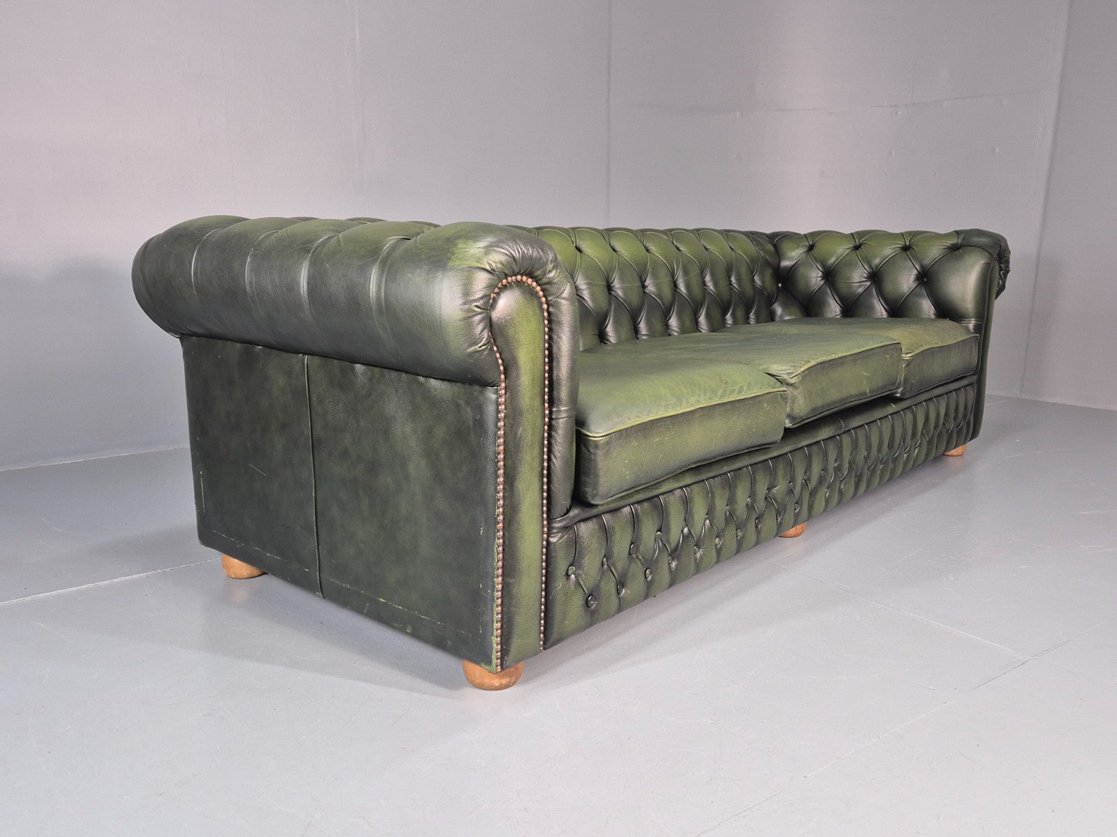 3 Seater Chesterfield Sofa Green Leather Studded Vintage EB11027 VCHE15