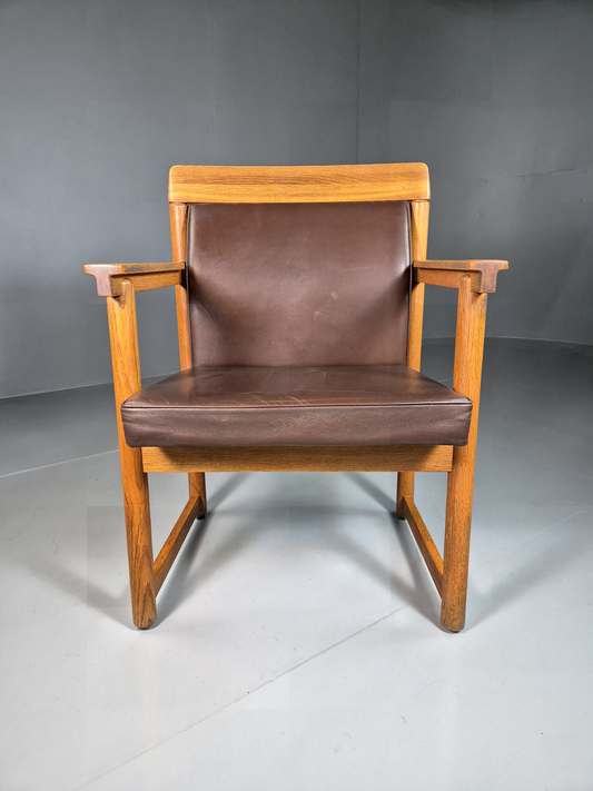 Vintage Scandinavian Elbow Chair Brown Leather Oak Frame Retro MCM EB7074 MNOR - UKDK FURNITURE