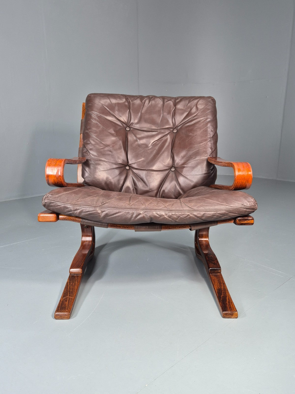 Vintage Skyline Lounge Chair Brown Leather 1970s Retro MCM Bentwood EB11326 MBEN3