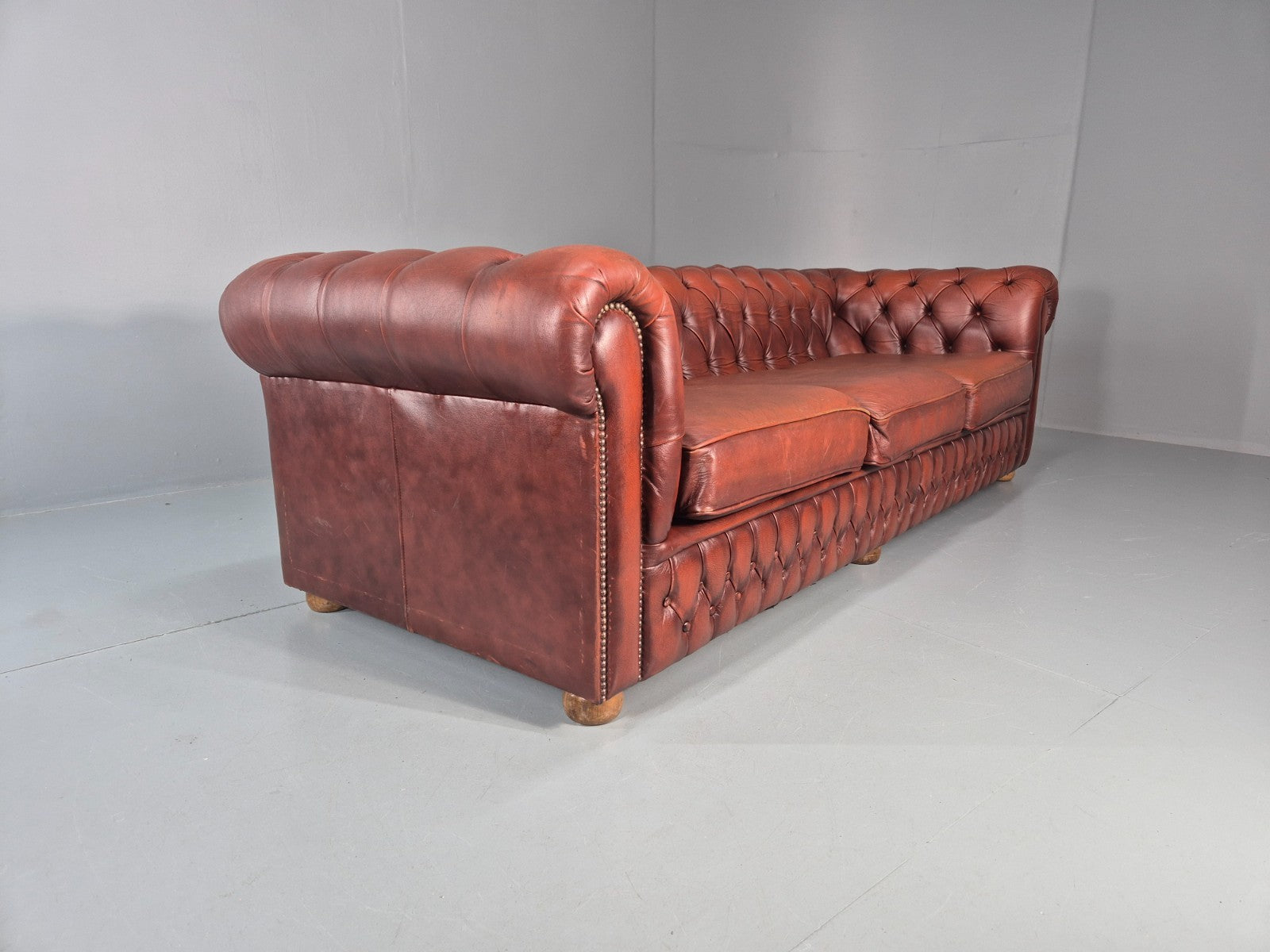 3 Seater Chesterfield Sofa Red Leather Studded Vintage EB11028 VCHE13