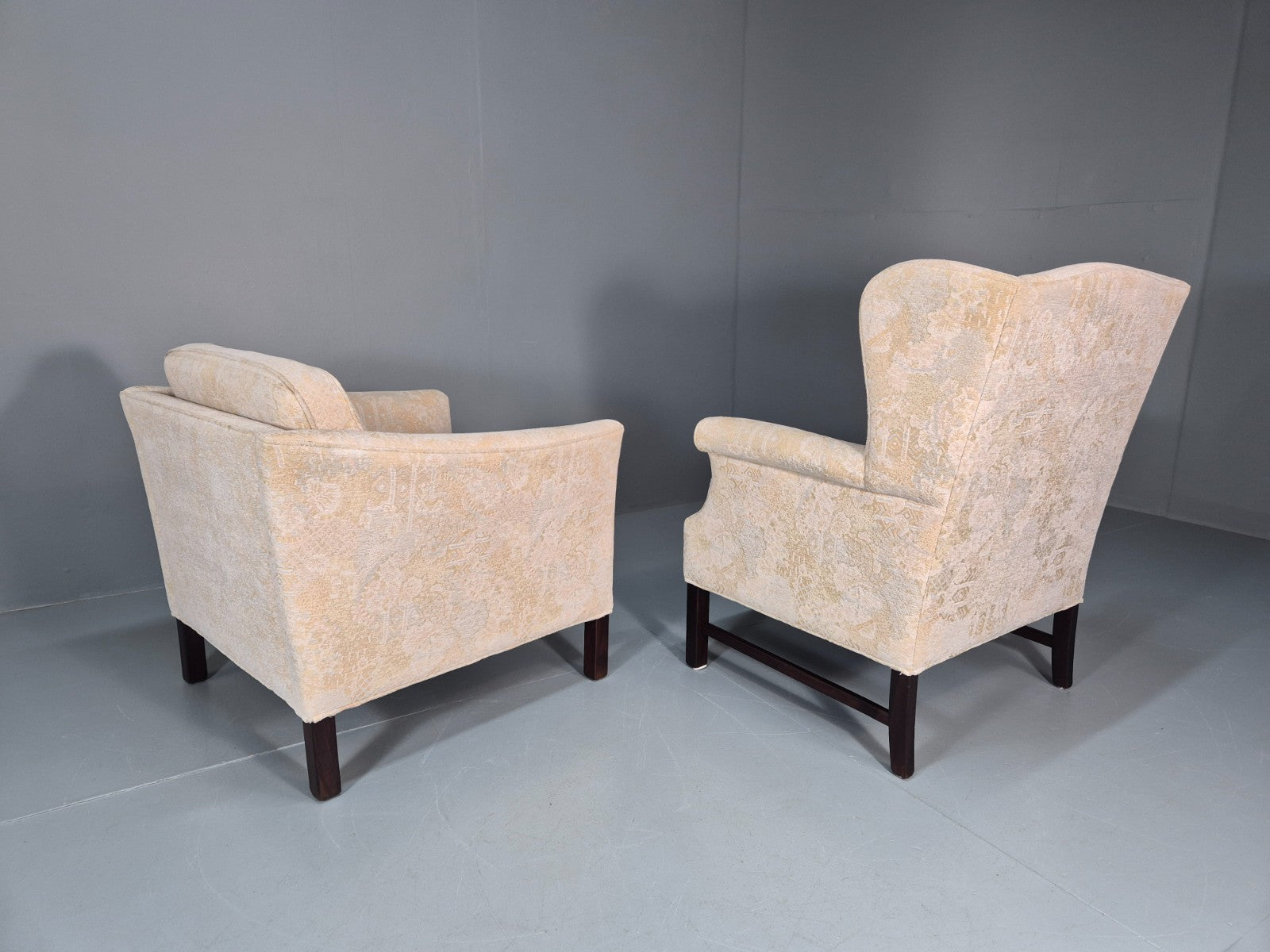 2 1970s Retro LOunge Chairs Danish Floral Cream Upholstery EB10764 VCLO10