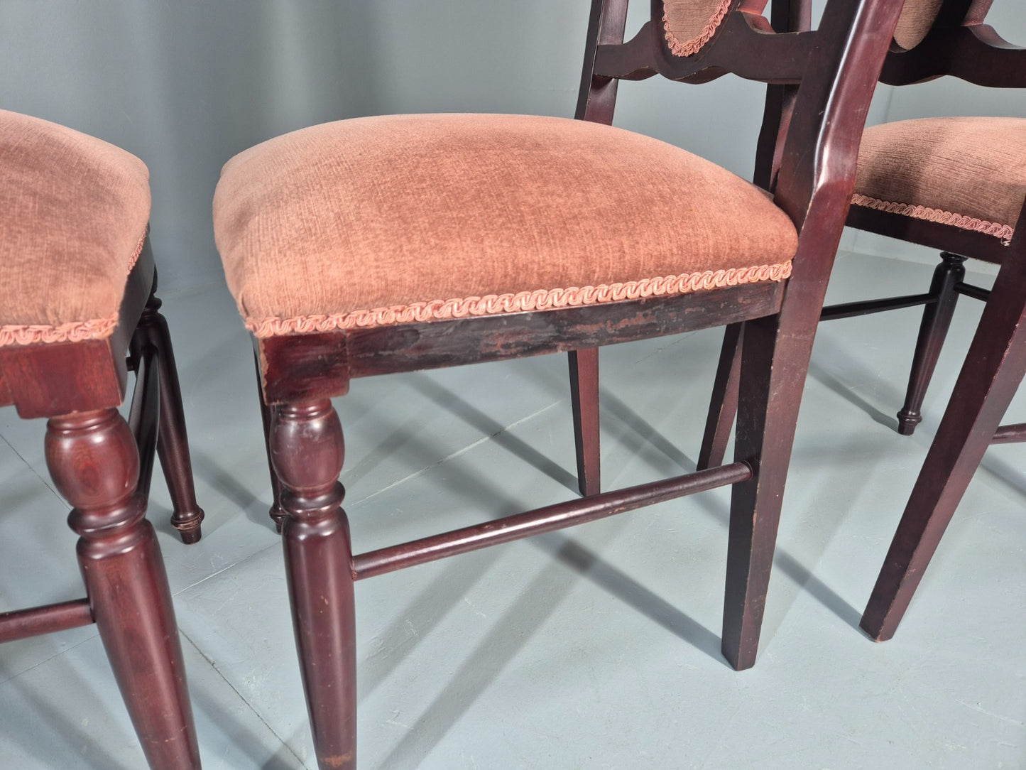 4 1970s Dining Chairs Pink Velour Stylised Regency Style Retro EB11962 VDIN15