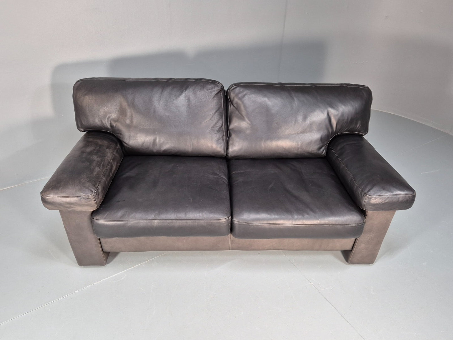Vintage Two Seat Settee 1980s Danish Black Leather Retro EB10109 M2SS6