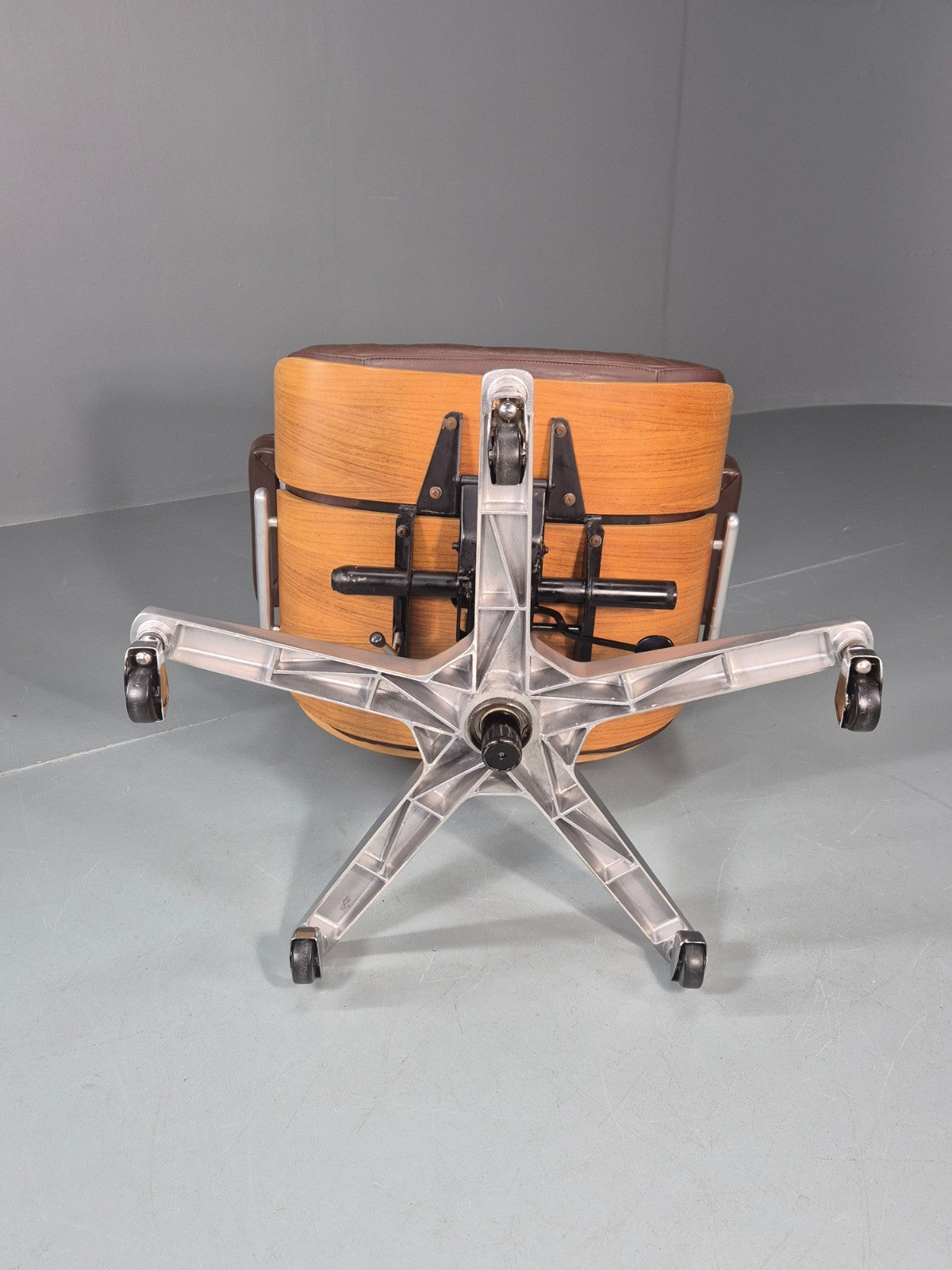 Stoll Giroflex Office Chair Vintage Brown Leather Swivel Reclining EB10998 MSWI14