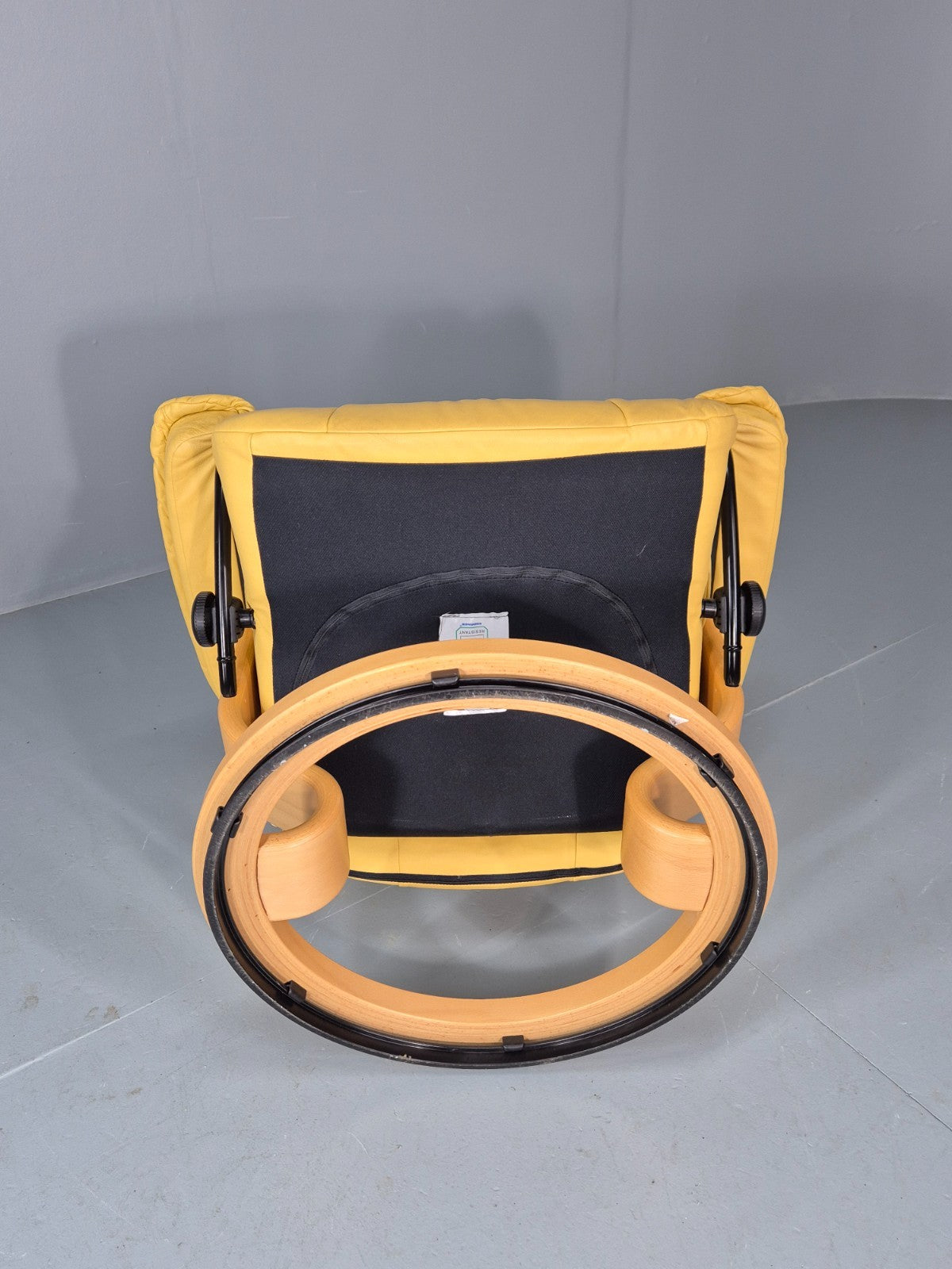 Stressless Swivel Recliner Chair  Ekornes Yellow Leather 1990s EB11574 MWOO16