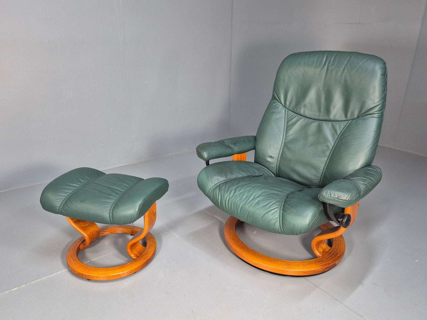 Vintage Stressless Swivel Chair Reclining & Green Leather Footstool EB9250 MSWI - UKDK FURNITURE