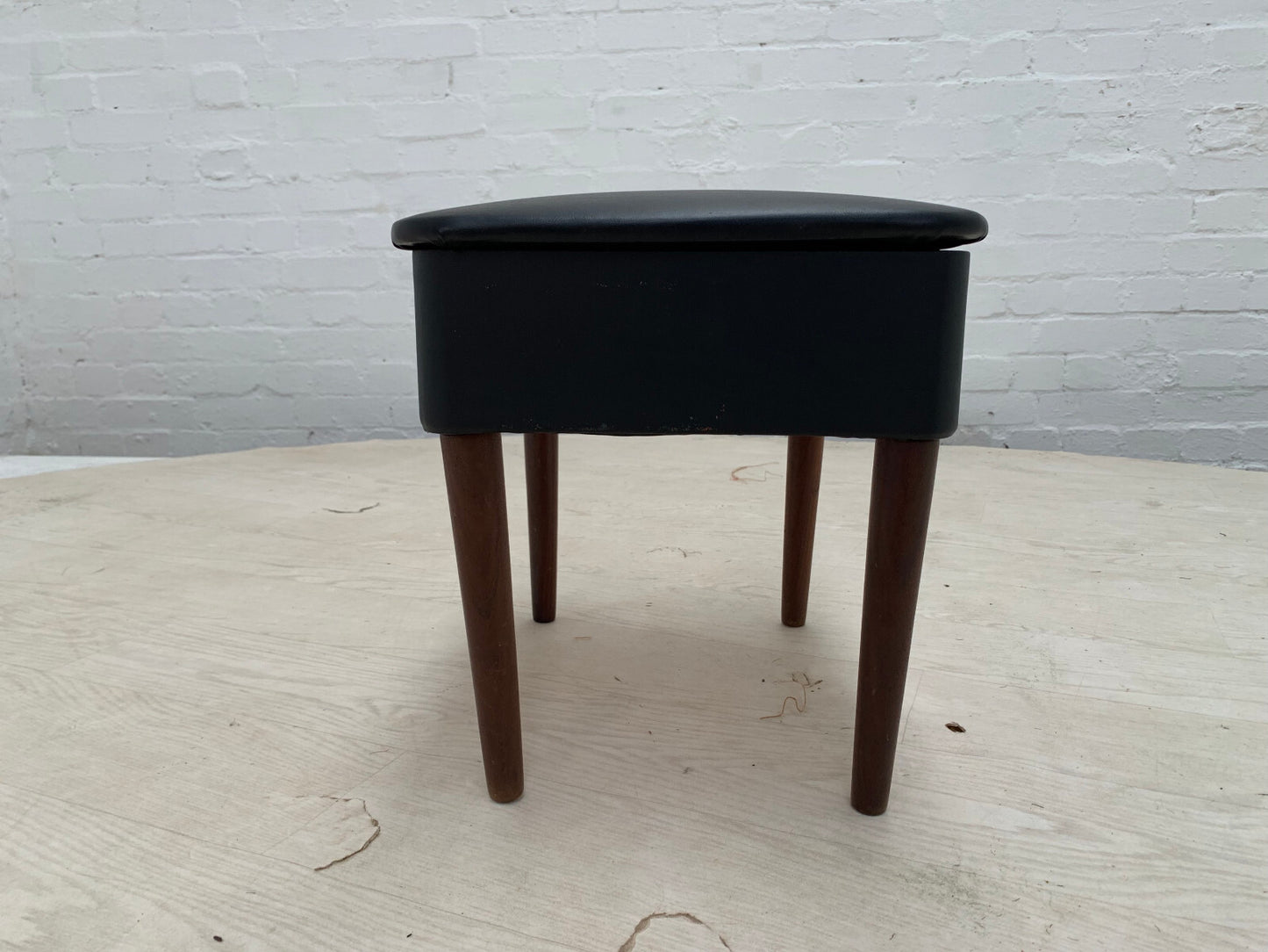 Danish Retro Hobby Box Black Vinyl on Turned Teak Legs Vintage EB3148 MFOO5