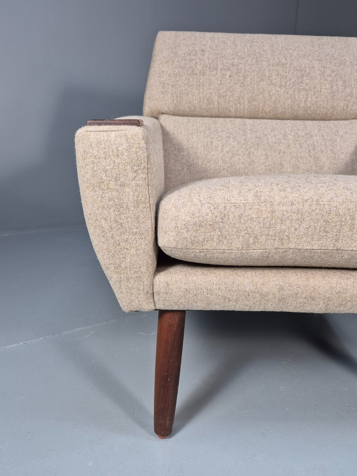 Mid Century Danish Lounge Chair New Upholstery Teak Paws and Legs   EB10726 MNOR4