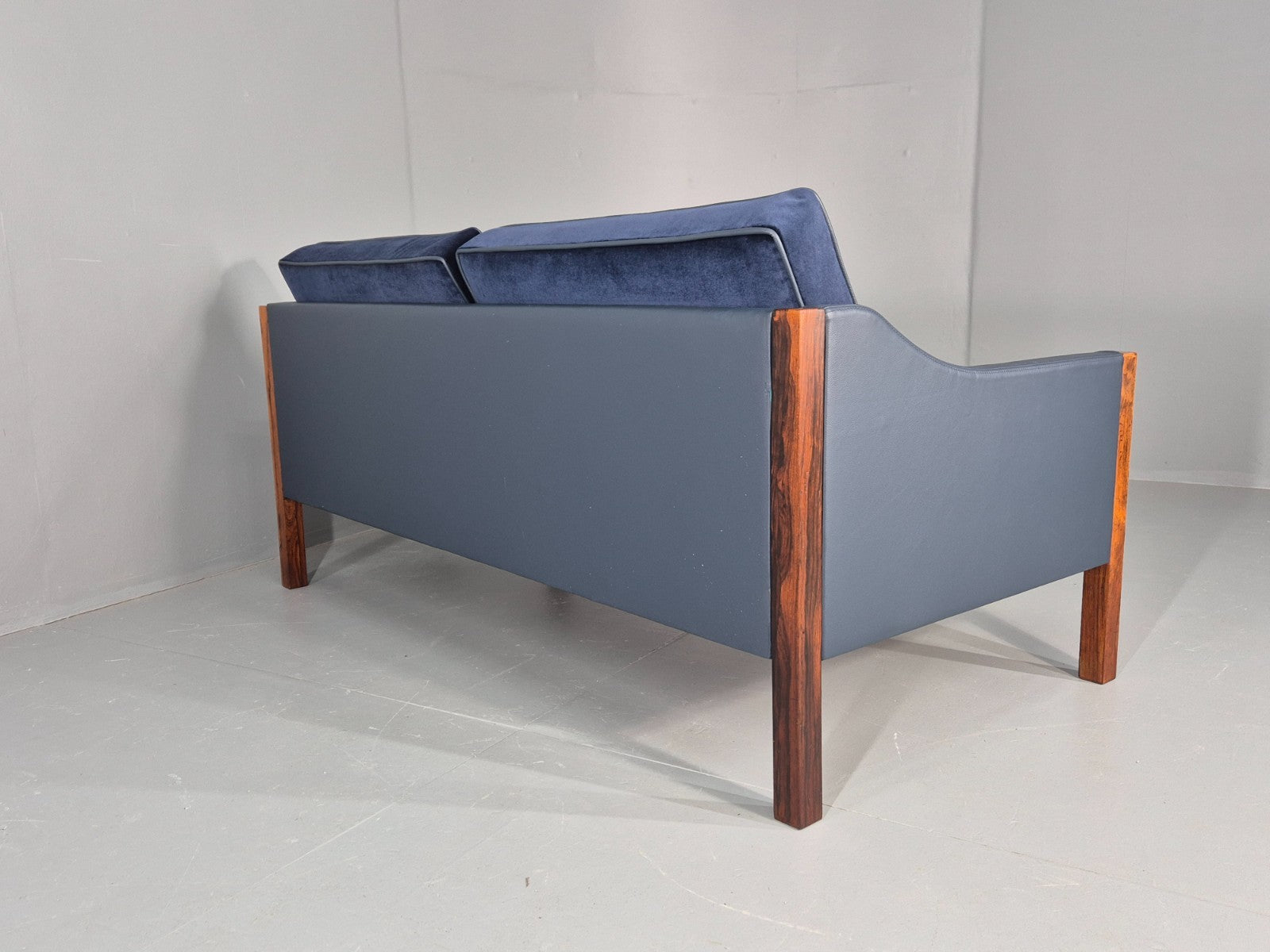 Vntage 2 Seater Sofa Danish Erik Jorgensen New Leather Upholstery  EB11927 M2SS16