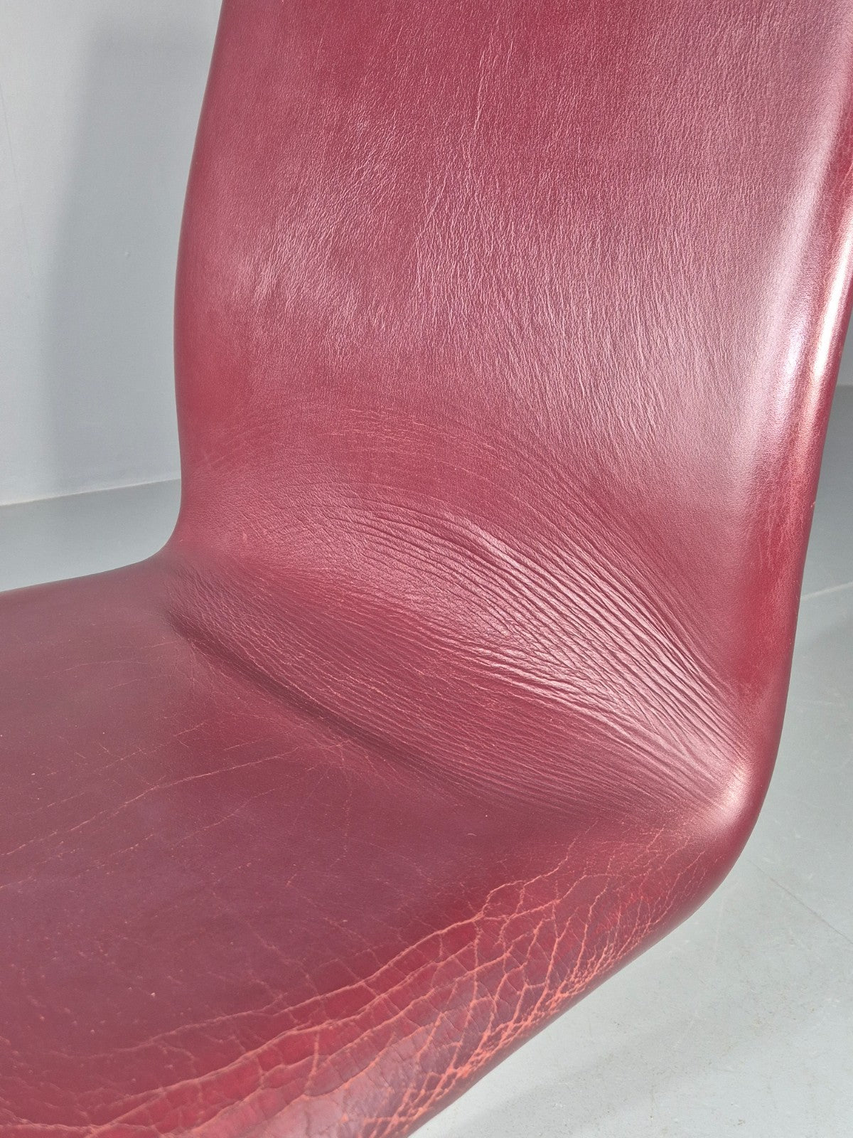 Vintage Fritz Hansen Oxford Chair Arne Jacobsen Design 2004 MCM EB11749 MSWI8