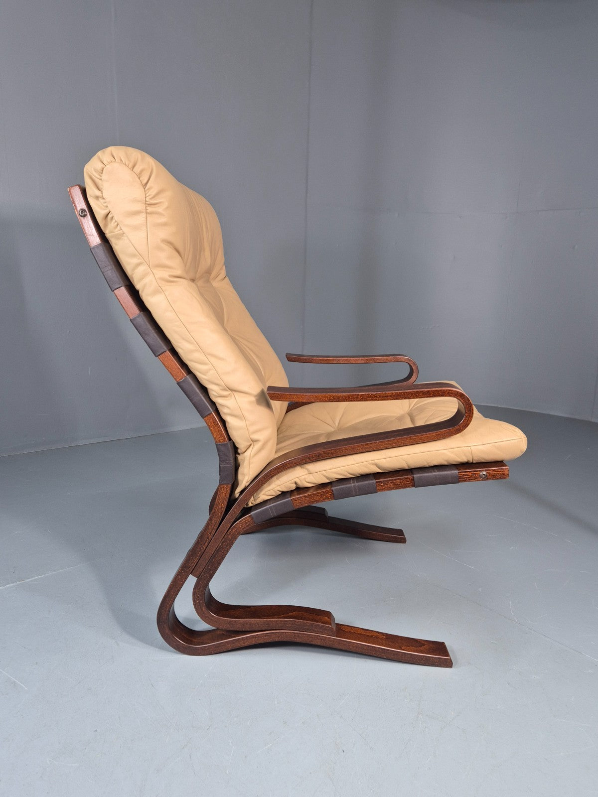 Vintage Leather Bentwood Armchair  Midcentury Norway Skyline Retro EB9912 MBEN5