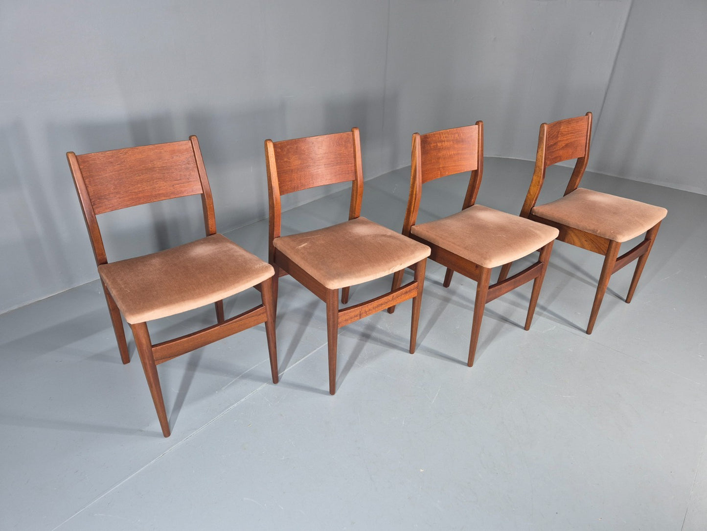 4 Vintage Teak Dining Chairs 1960s Retro Pinky Brown Velour MCM EB11605 MDIN12
