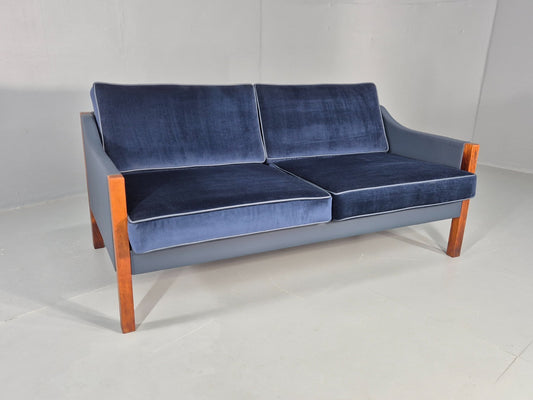 Vntage 2 Seater Sofa Danish Erik Jorgensen New Leather Upholstery  EB11928 M2SS0