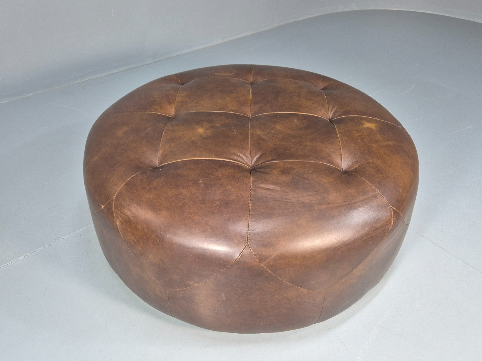 Extra Large`Vintage Footstool Circular Brown Leather Modern Retro EB10706 MFOO12