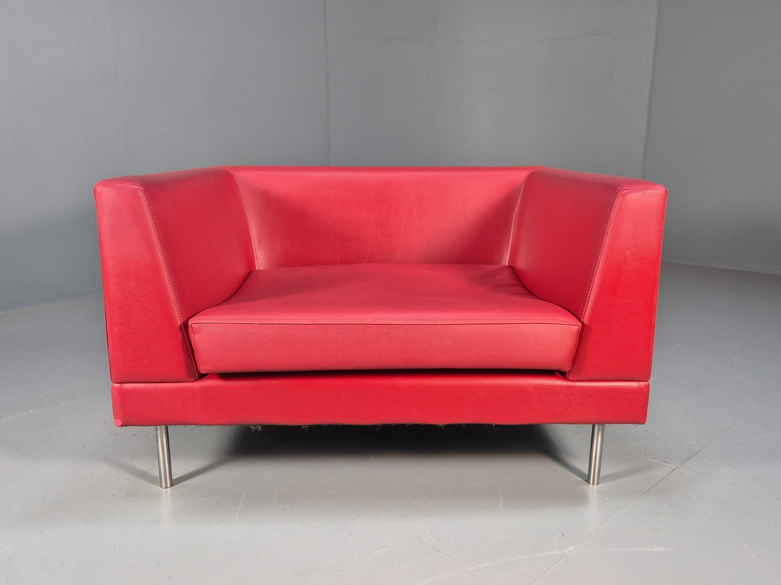 Vintage Red Vinyl Modern Design Lounge Chair Modus Brand Retro Style EB9409 MNOR - UKDK FURNITURE