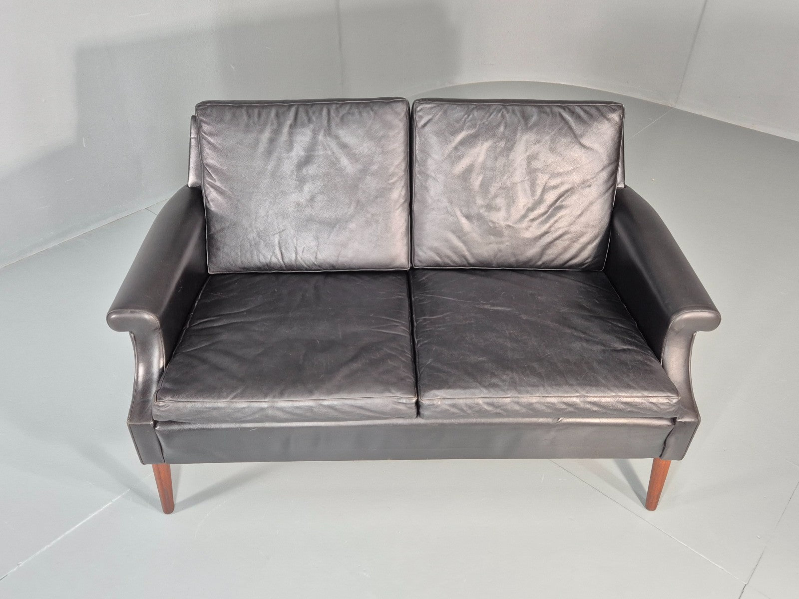 Vintage 1960s Two Seater Leather Sofa Retro Mid Century Danish EB11379 M2SS4