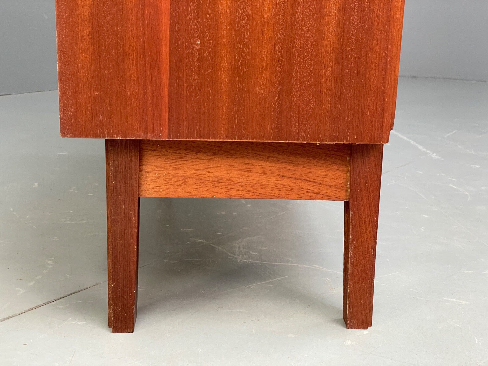 Vintage Teak Glazed Bookcase By Beaver & Tapley EB9503 MWOO - UKDK FURNITURE