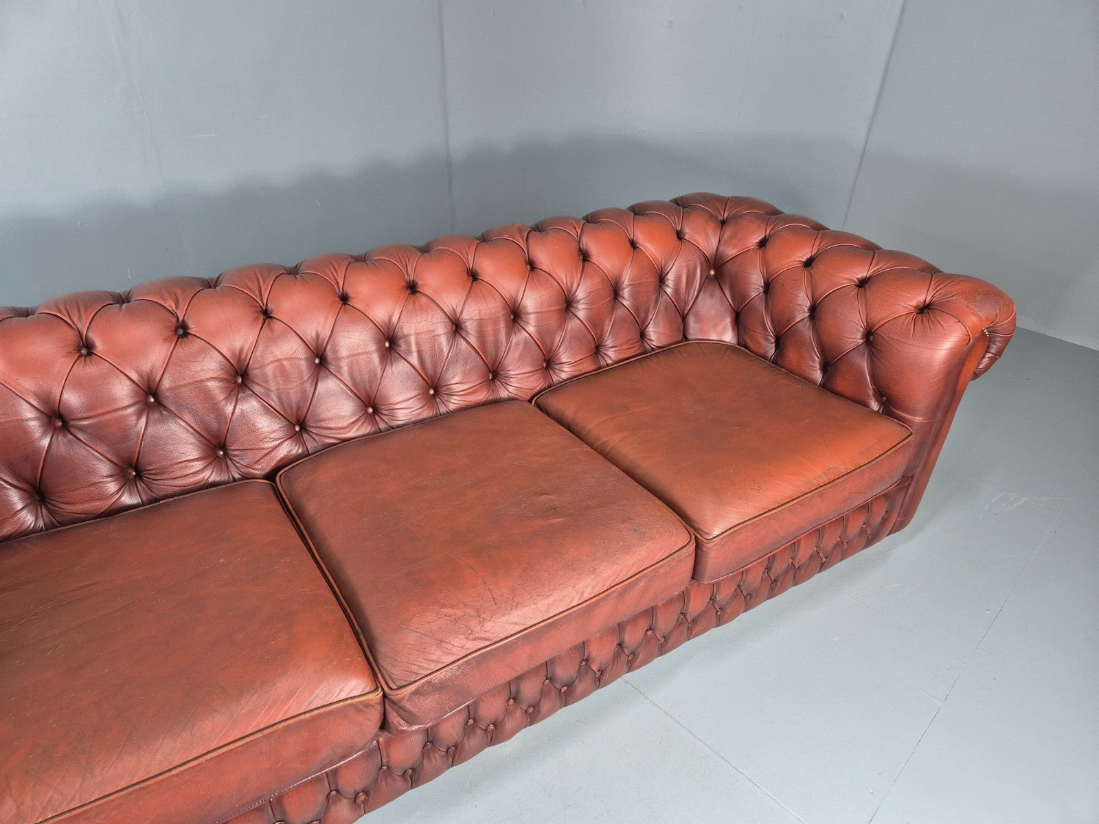 3 Seater Chesterfield Sofa Red Leather Studded Vintage EB11028 VCHE3