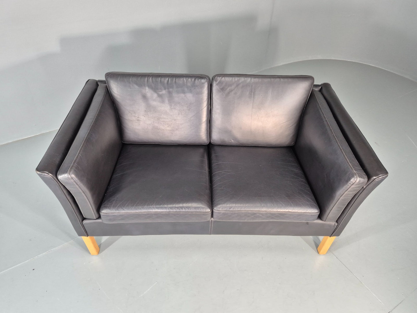 Vintage 2 Seater Settee Danish Retro Black leather and Vinyl EB11640  M2SS6
