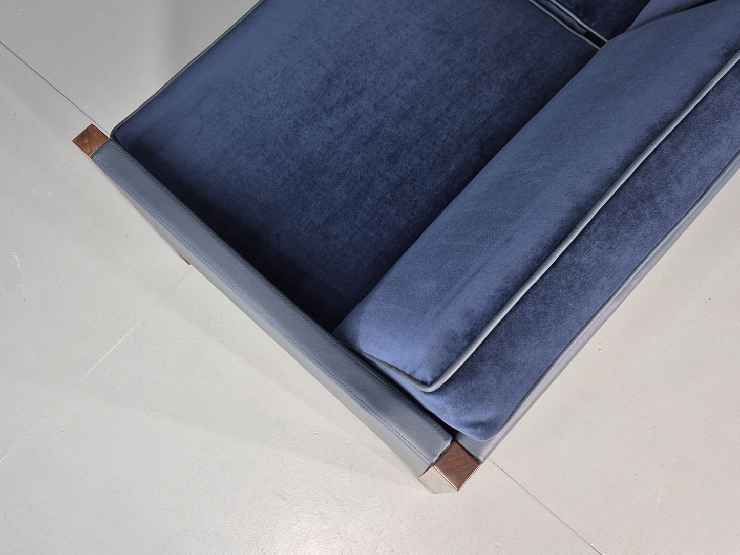 Vntage 2 Seater Sofa Danish Erik Jorgensen New Leather Upholstery  EB11928 M2SS17