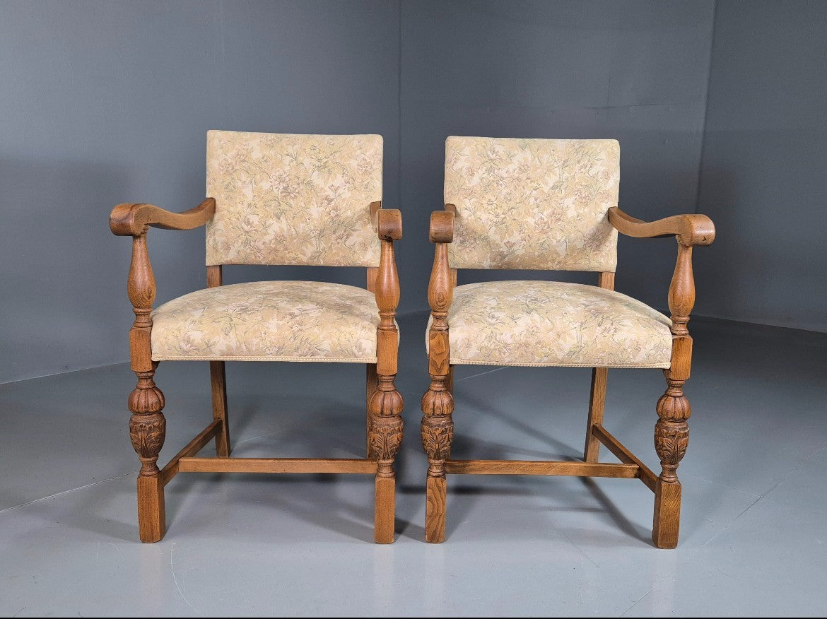 2 Antique Hall Chairs in Oak Frame and Floral Upholstery EB7362 VCAR2