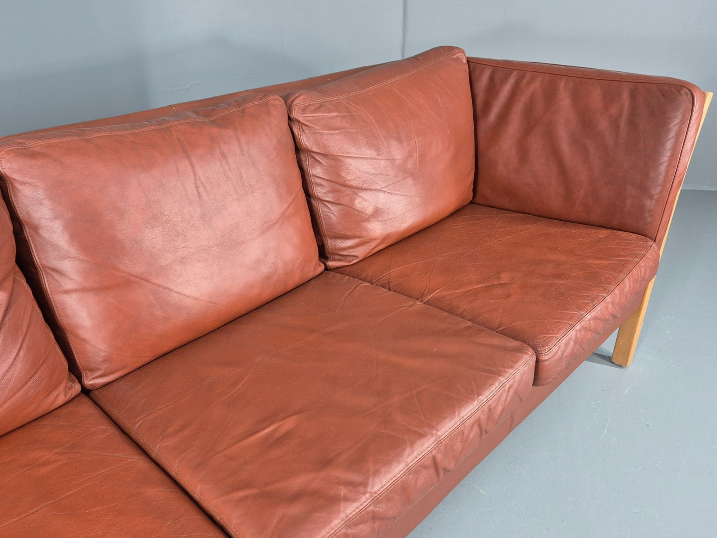 Vintage Stouby 3 Seat Sofa Reddy Brown Leather Beech Wood Slat EndsEB10525 M3SS8