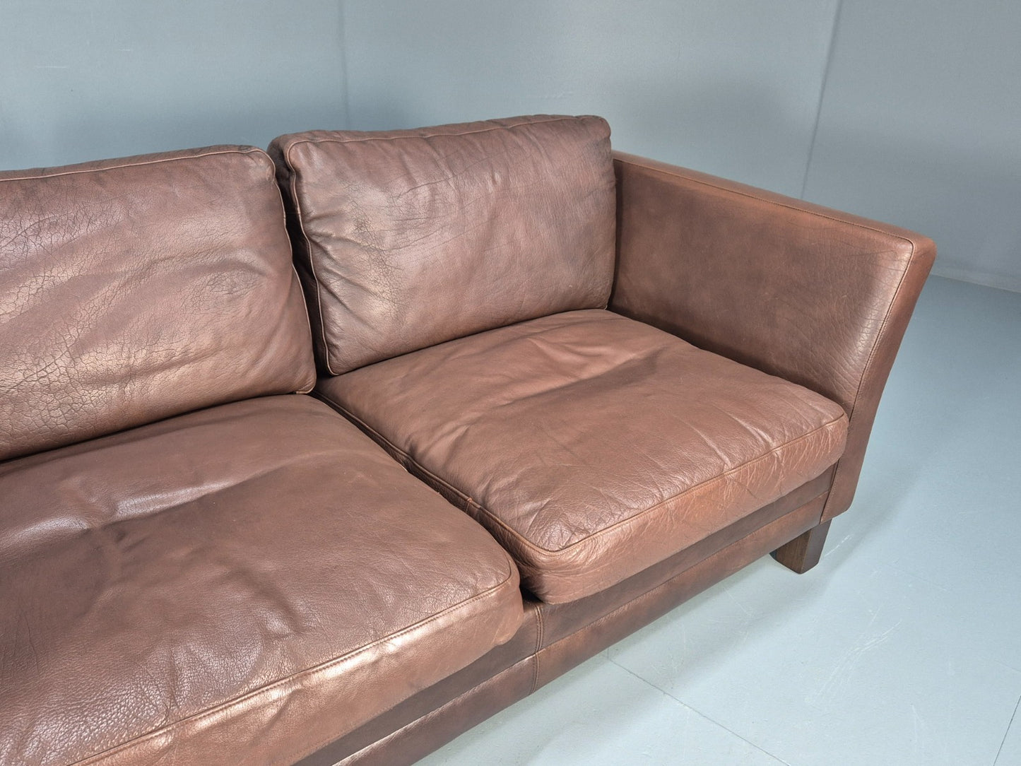 Vintage Danish Two Seater Settee in Brown Leather 1970s Danish Retro EB8351 M2SS3