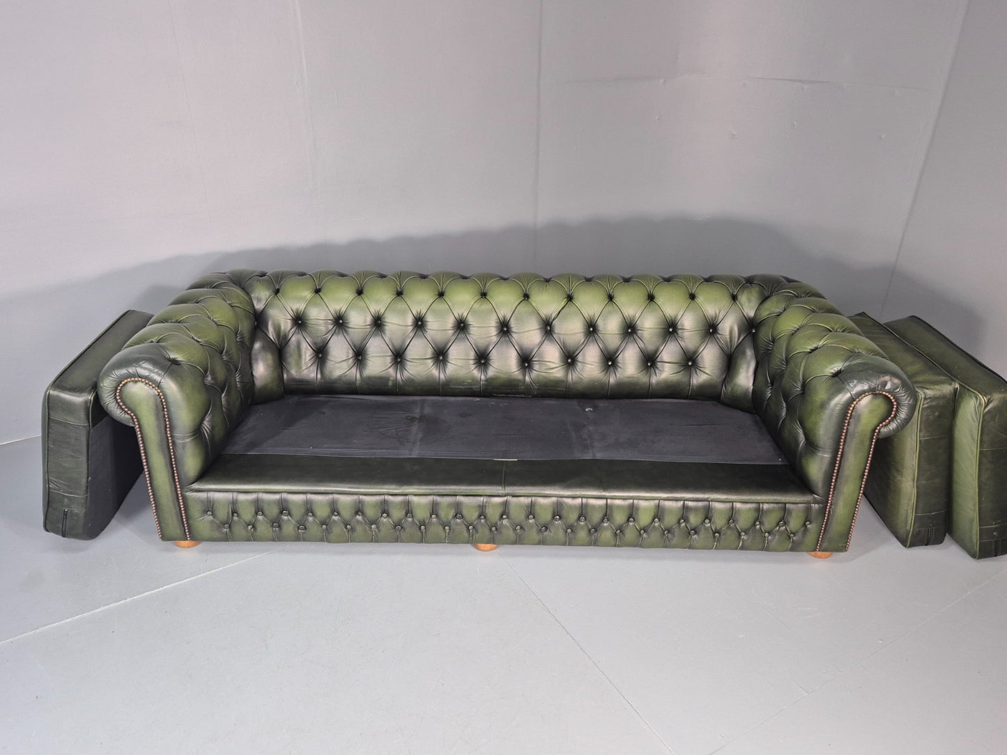 3 Seater Chesterfield Sofa Green Leather Studded Vintage EB11024 VCHE12