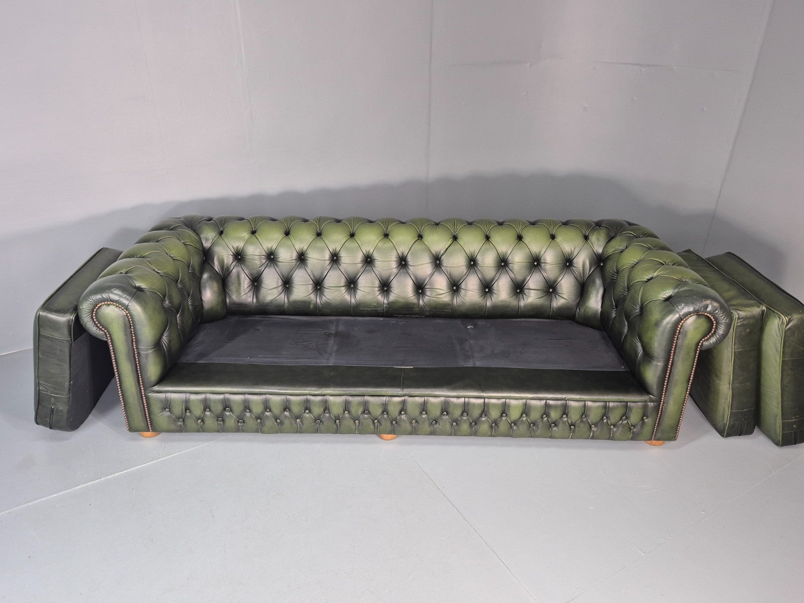 3 Seater Chesterfield Sofa Green Leather Studded Vintage EB11024 VCHE12