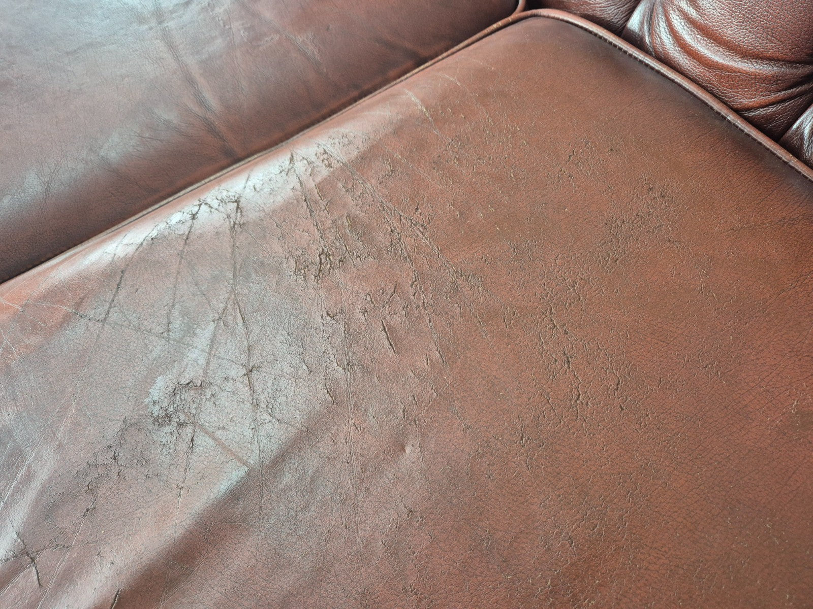 3 Seater Chesterfield Sofa Red Leather Studded Vintage EB11022 VCHE10