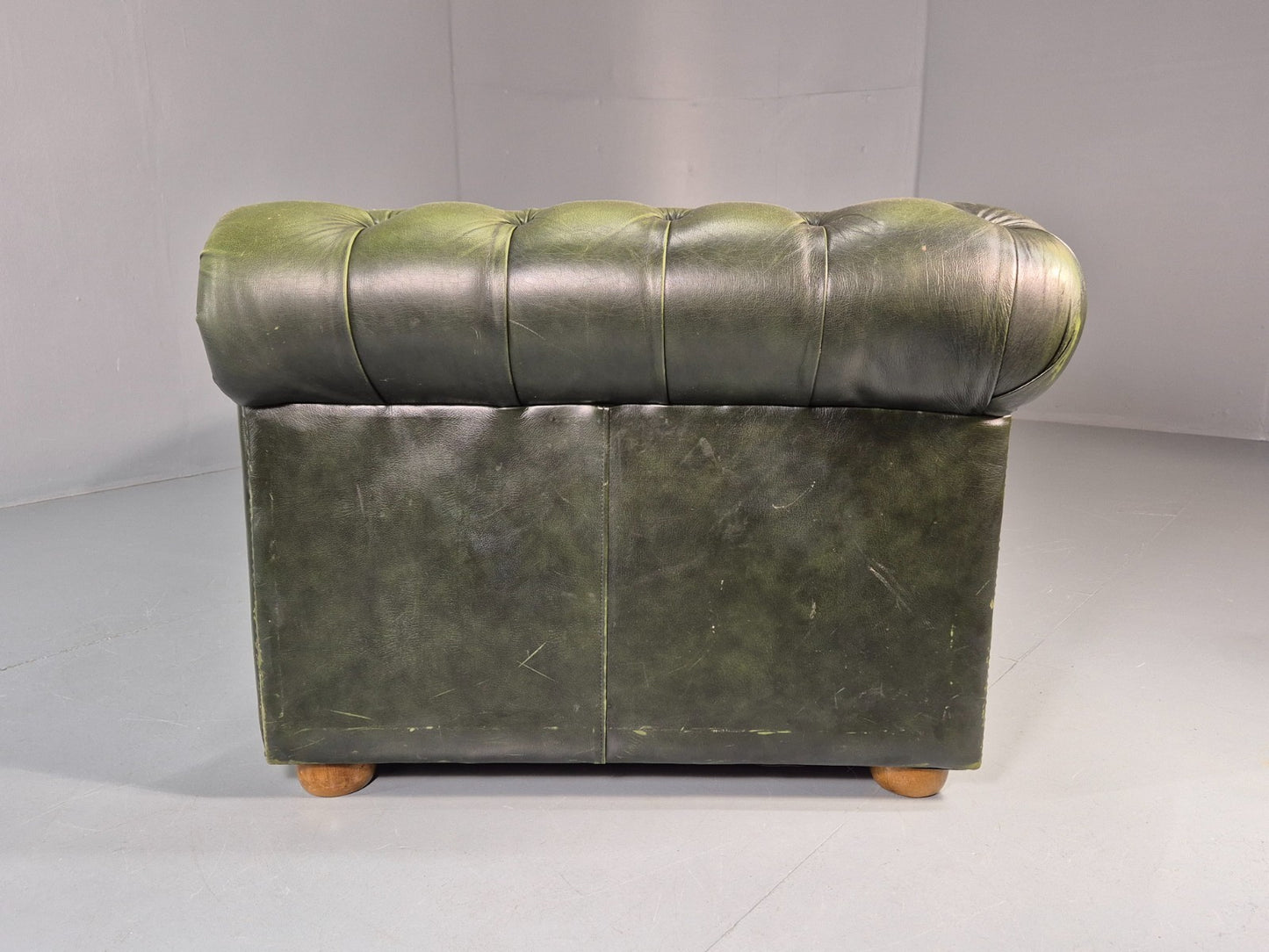 Three Seater Green Leather Chesterfield Quality Version Retro EB11023 VCHE21