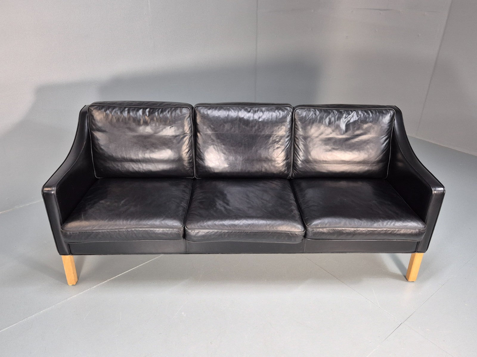 Vintage 3 Seater Leather Sofa Danish Mogensen Style Black 1980s EB10689 M3SS5