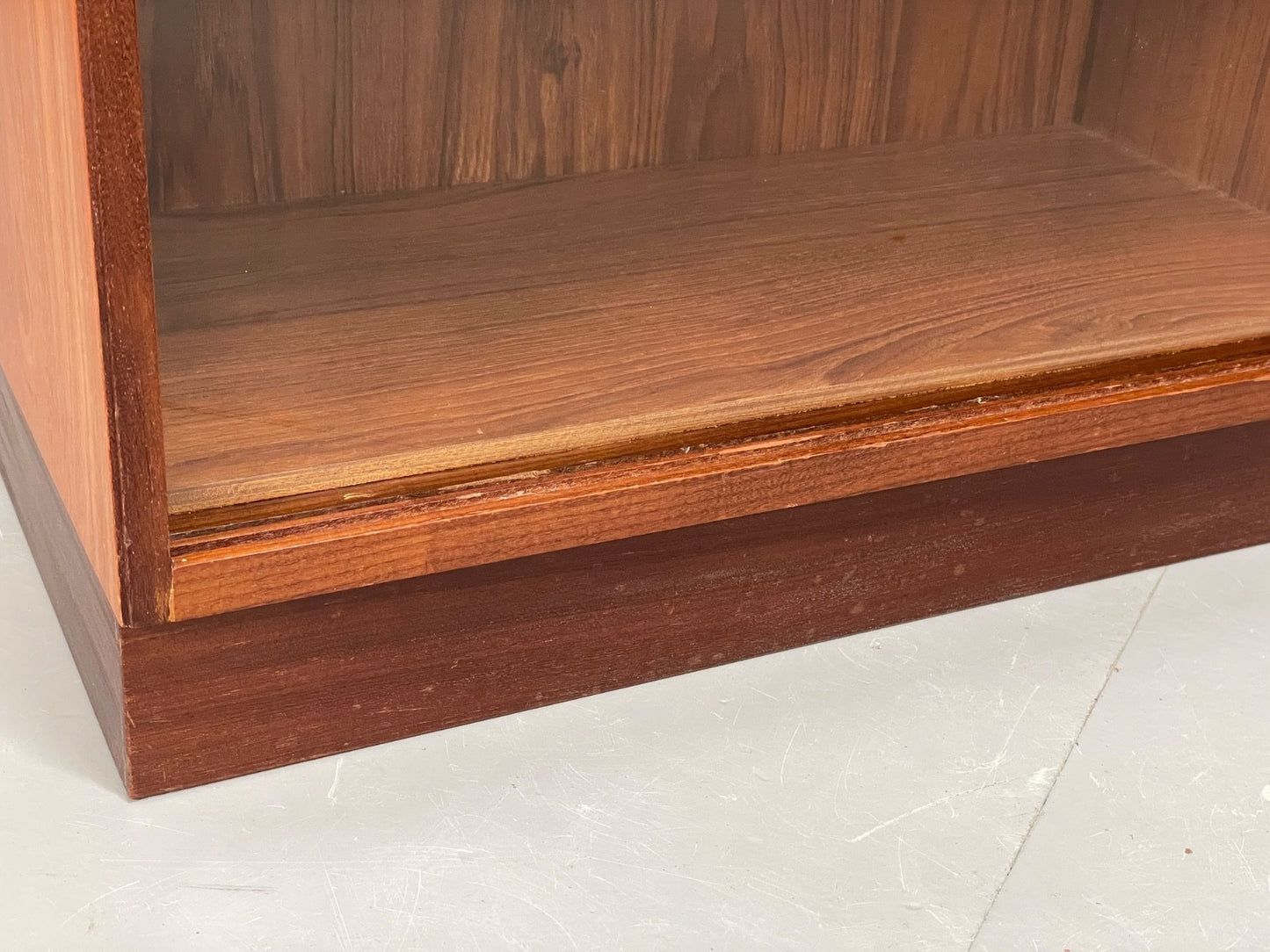 Vintage 1960s Teak Bookcase Shelving Glass Doors Mid Century EB11057 MWOO4