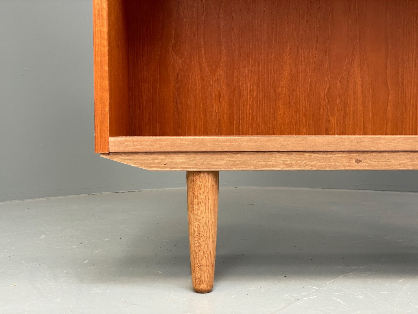 Vintage G-Plan Teak Tall Bookcase Adjustable Retro Shelving Storage EB10000 MWOO - UKDK FURNITURE