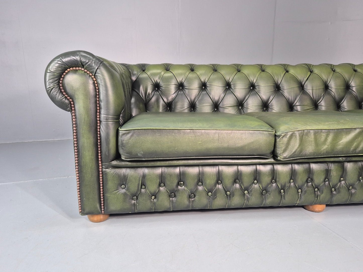 3 Seater Chesterfield Sofa Green Leather Studded Vintage EB11024 VCHE2