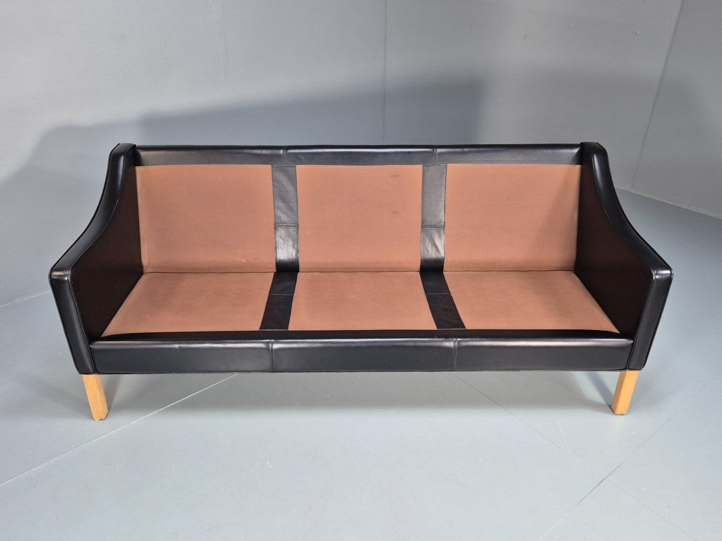 Vintage 3 Seater Leather Sofa Danish Mogensen Style Black 1980s EB10689 M3SS8