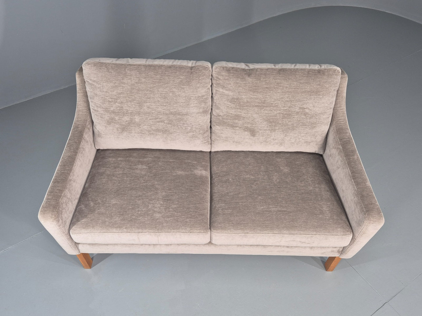 Vintage Mid Century 2 Seat Sofa New upholstery Oak base 1970s Retro EB11822 M2SS6