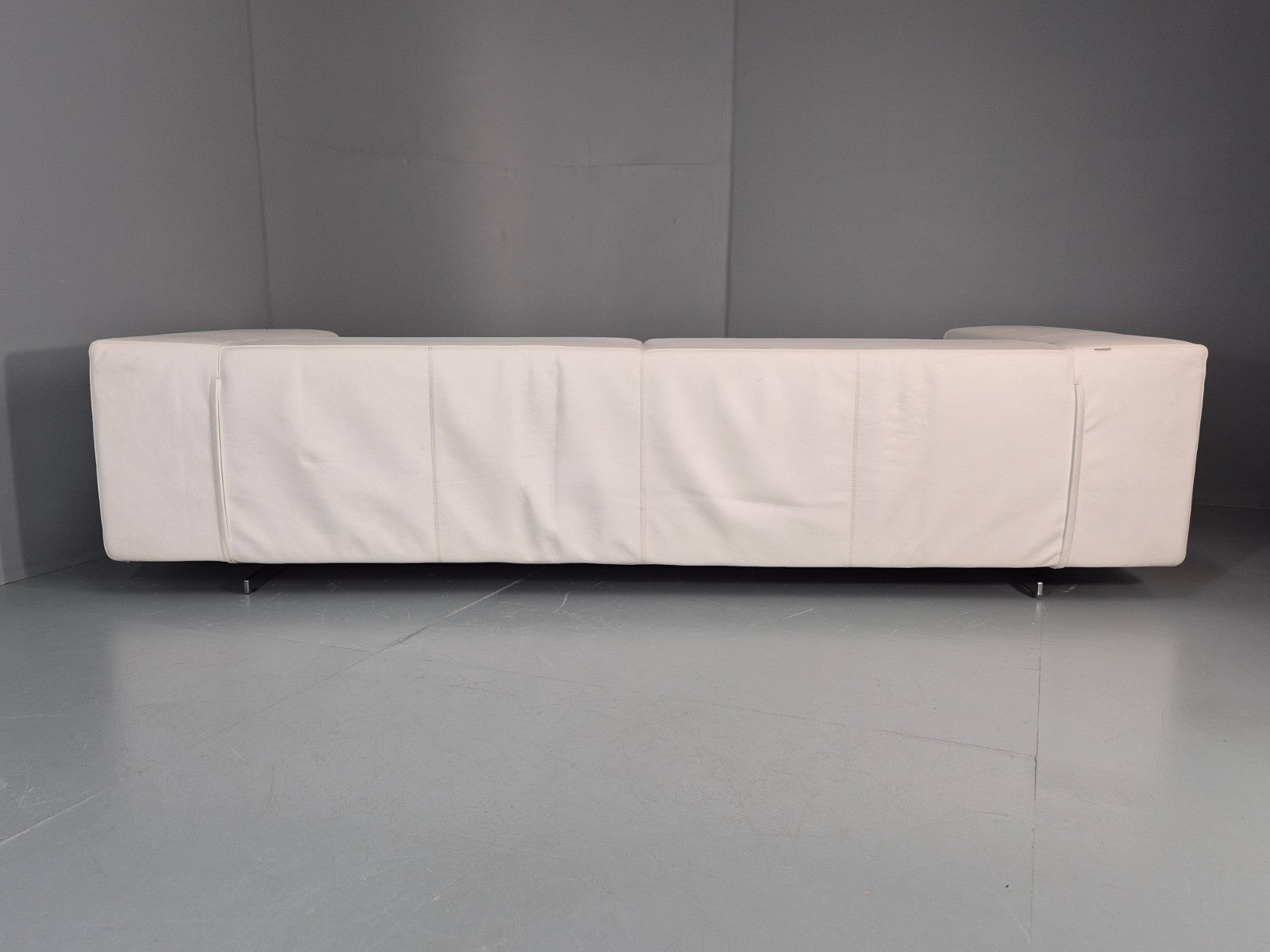 Frighetto Four Seater Settee White Leather Modern Design  EB10626 M4SS17