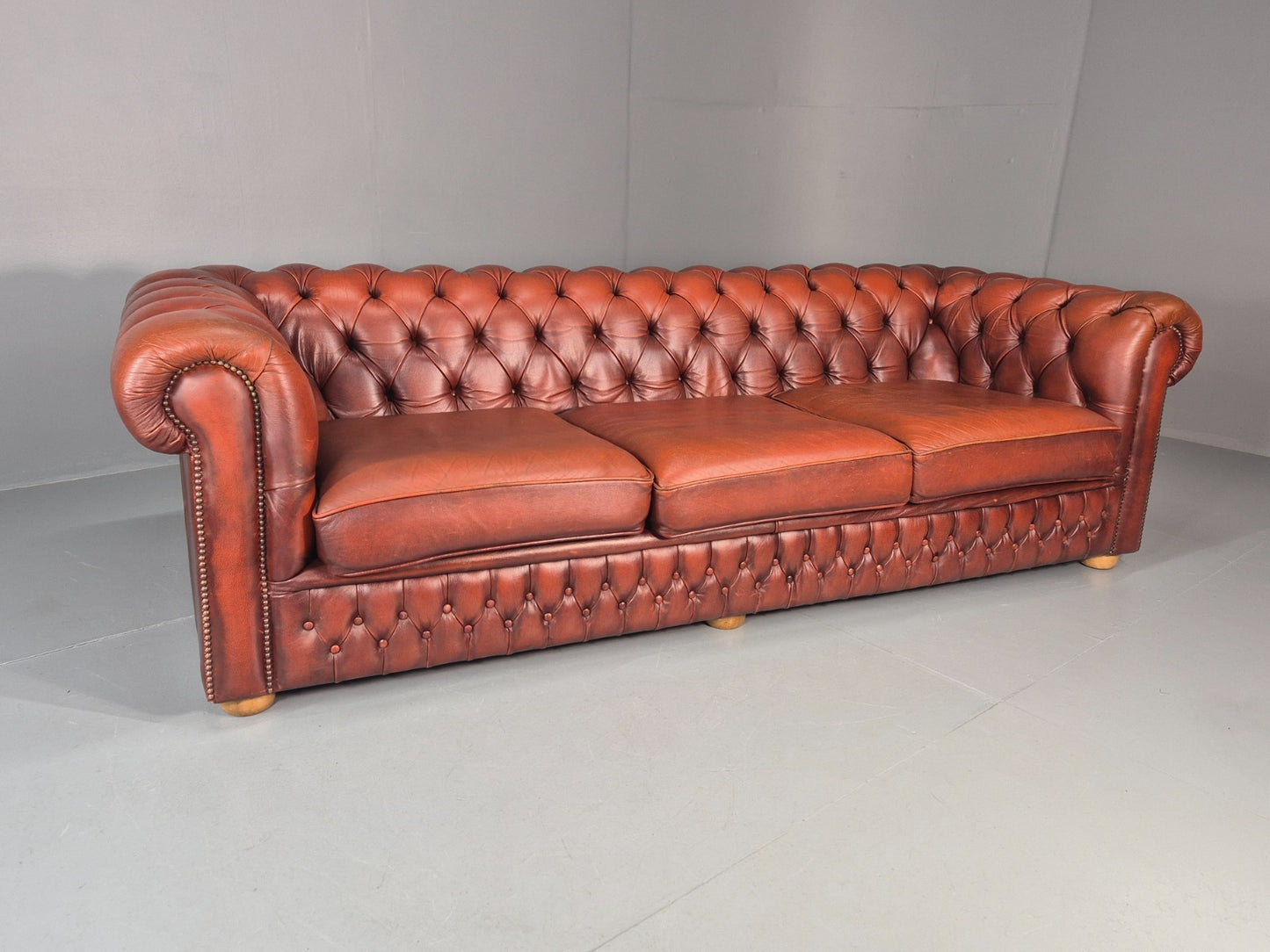 3 Seater Chesterfield Sofa Red Leather Studded Vintage EB11022 VCHE0