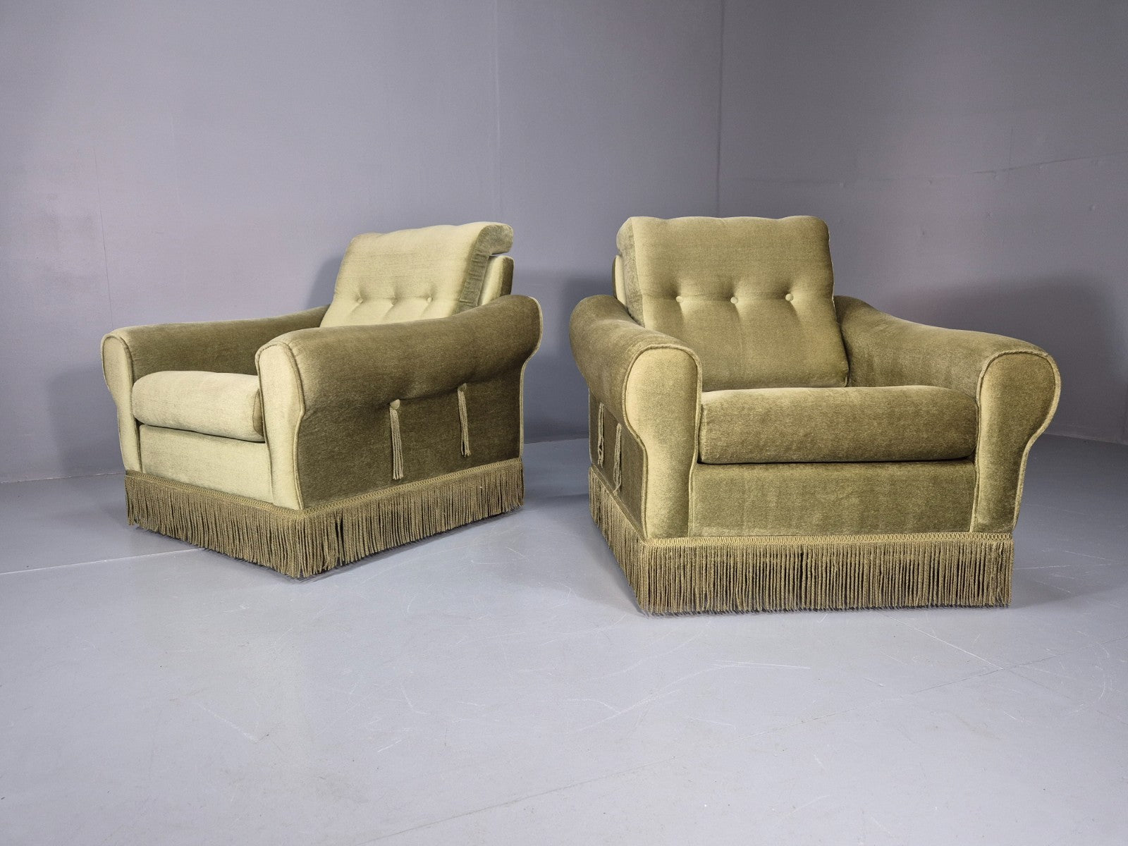 2 Retro 1970s Lounge Chairs Green Velour Vintage Danish Design EB10749 VCLO2