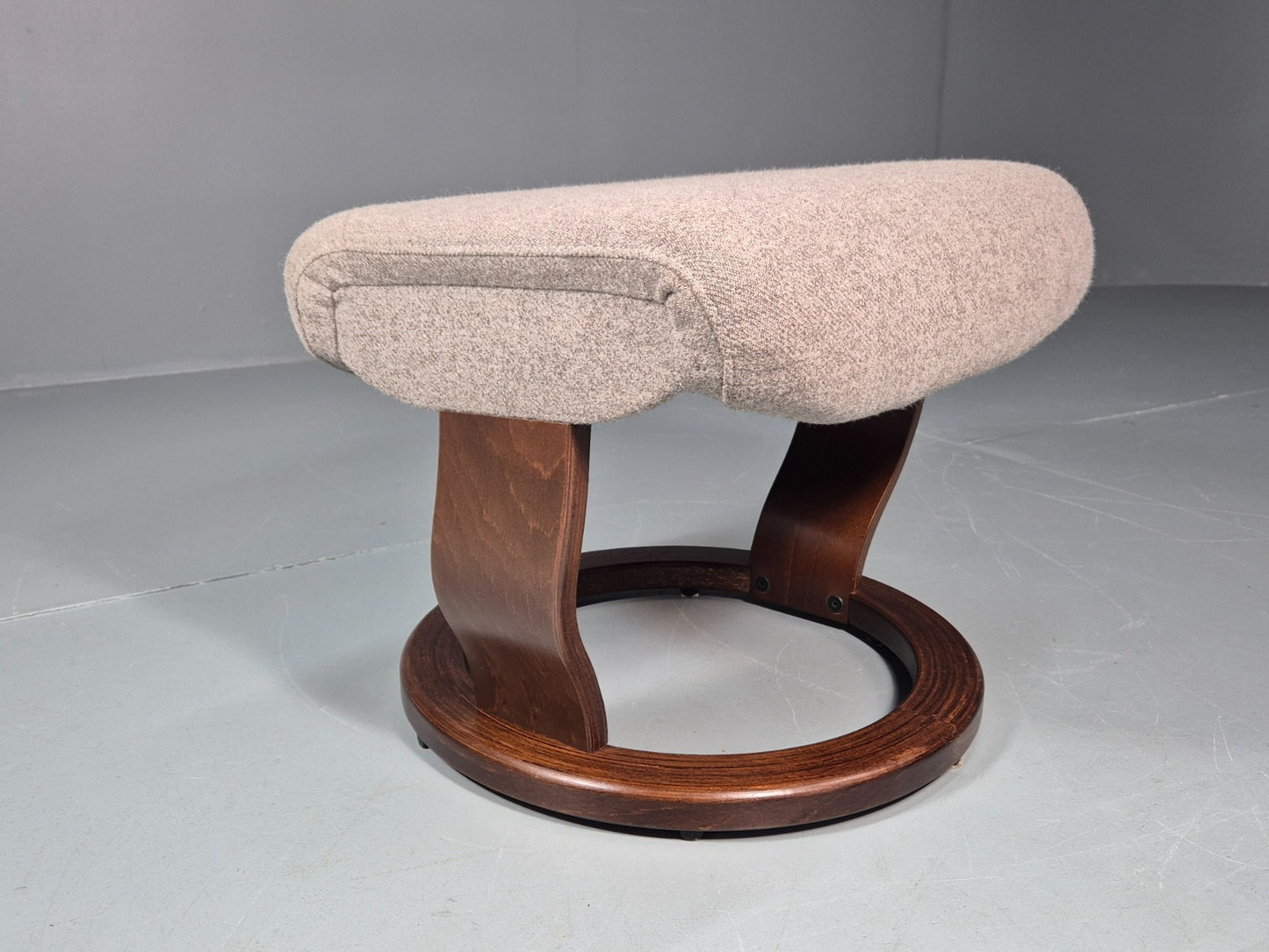 Stressless Style Footstool New Upholstery 1990s Retro EB10985 MFOO5